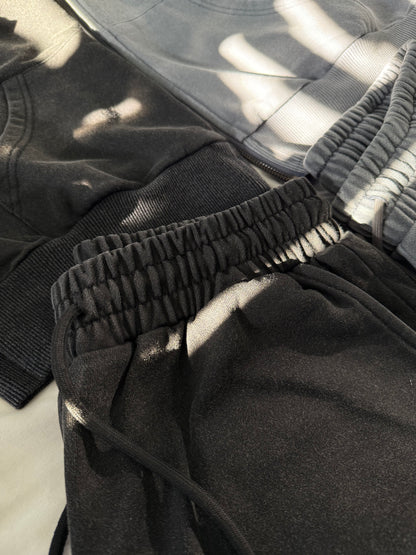 Distressed Pants – Vintage Black